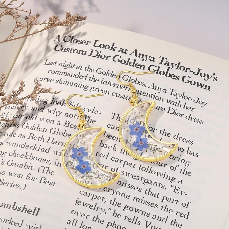 AUNTESIGN Store Forget-Me-Not and Queen Anne's Lace Pressed Wildflower Earrings | Pressed Flower Earrings | Handmade Drop and Dangle Earrings | Gift for Woman - Image 3